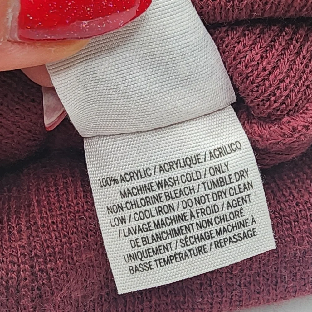 NWT PINK Victoria's Secret Logo Pom Beanie Burgundy